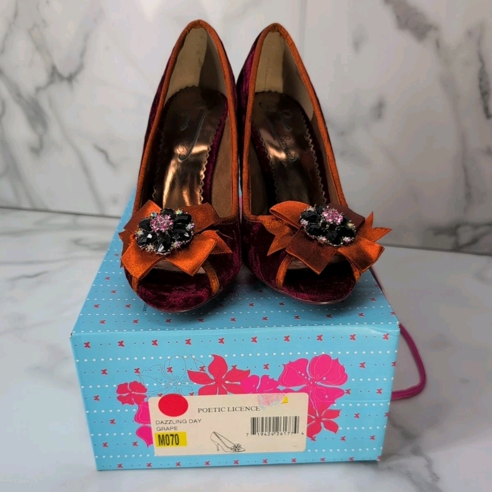 Poetic License Women's Orange and Purple Heels